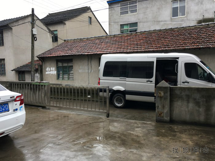 江淮iEV4充电桩安装作业~妥妥的_E电园