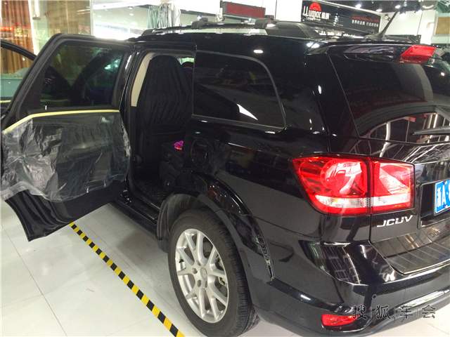 杭州汽车贴膜,道奇酷威全车龙膜隔热膜施工实