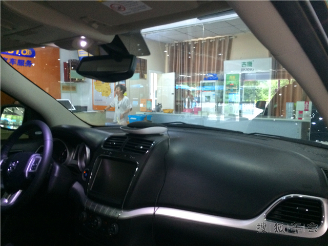 杭州汽车贴膜,道奇酷威全车龙膜隔热膜施工实