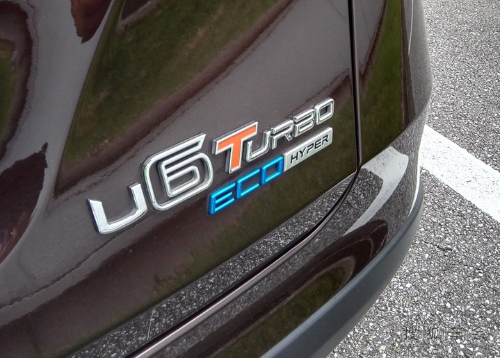 忘看天气预报了,刚刷完车就下雨了!悲催!_优6 