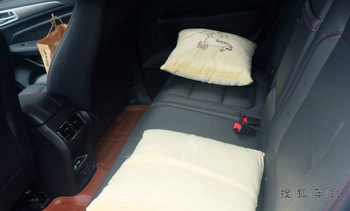 梦里寻它千百度 很MEN的大白 射个精吧!_长