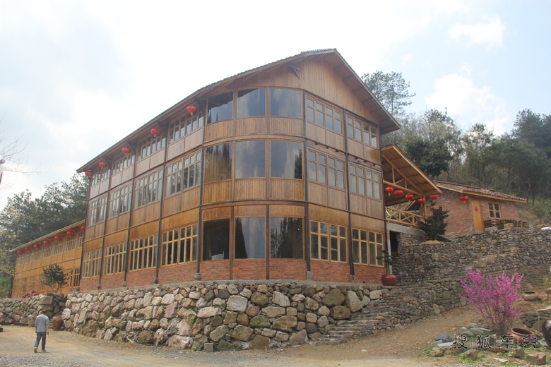 安徽竟然藏着一条天路,十一里美景美化了!