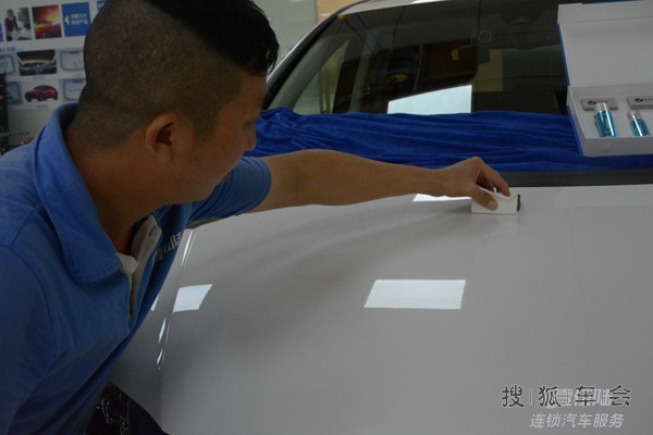 实拍深圳宝安本田艾力绅威美特3层镀晶施工什