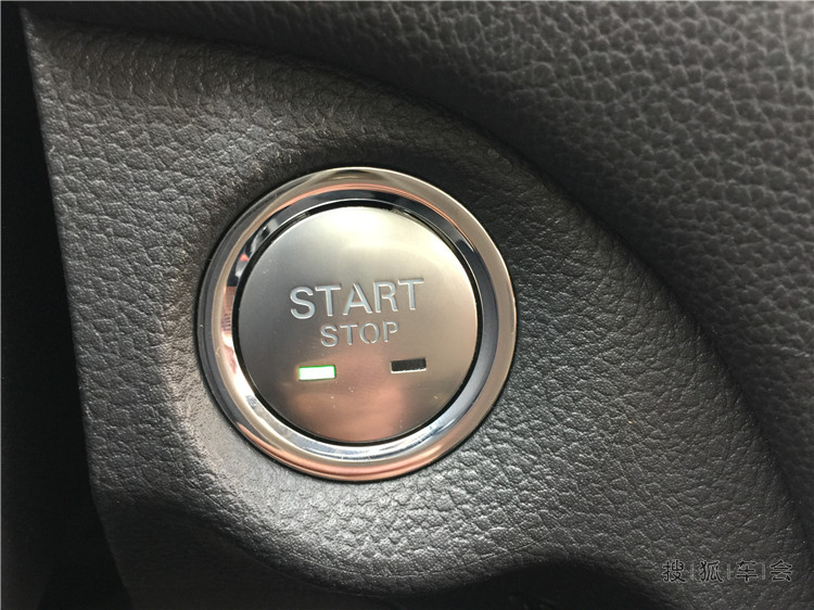 砍柴不误磨刀工,红色RX5来认门_荣威_搜狐车