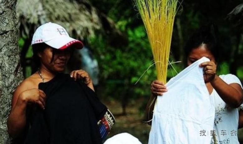 这个纯女性部落,没有一个男人,繁衍方法奇特