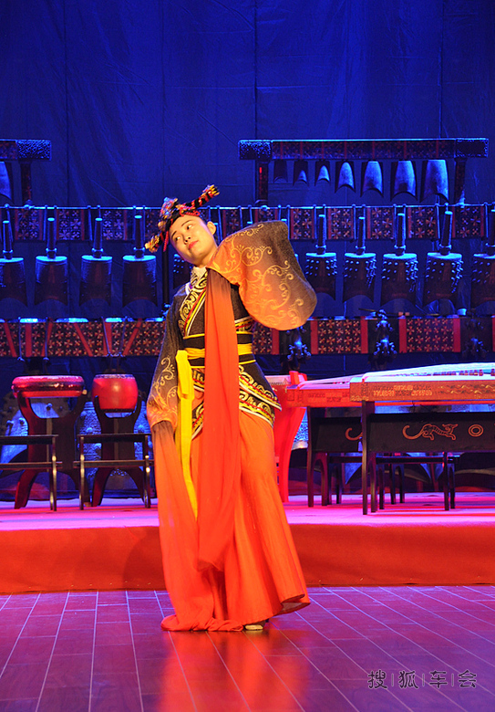 武汉--省博物馆、江汉路、古德寺、长江大桥、