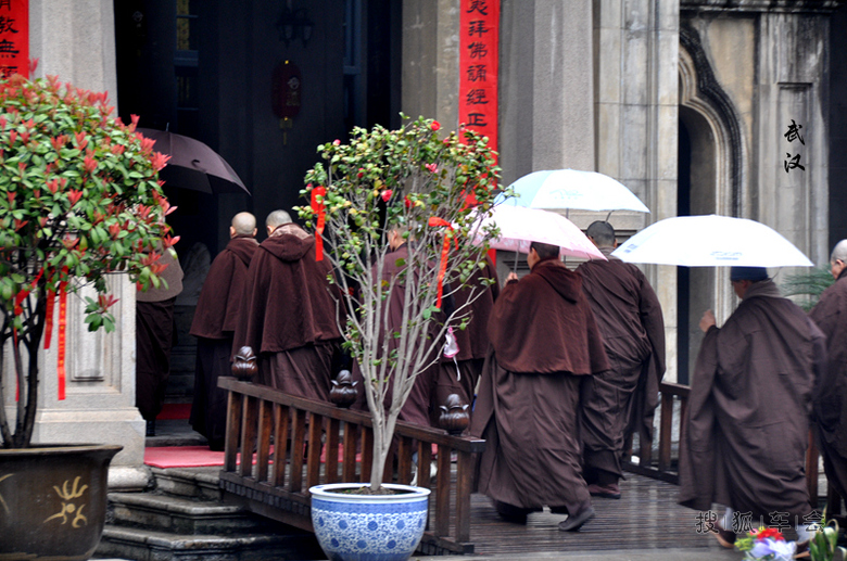 武汉--省博物馆、江汉路、古德寺、长江大桥、