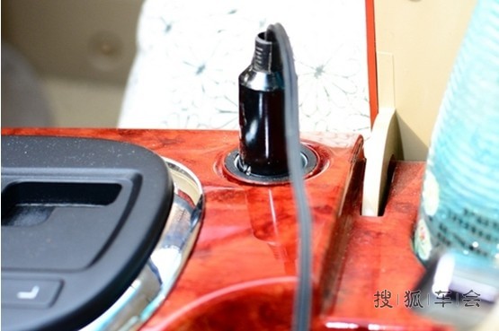 陪老婆回乡下,顺便完成了小3自助洗车作业_荣