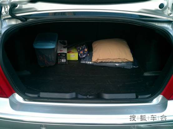 两年驾龄了,来谈谈我家307的安全性_标致307