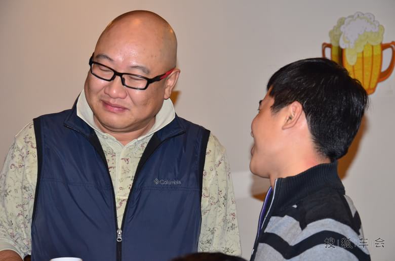 [<em>别动队</em>2013第九届年会]爆总与<em>女</em>车友的交杯酒