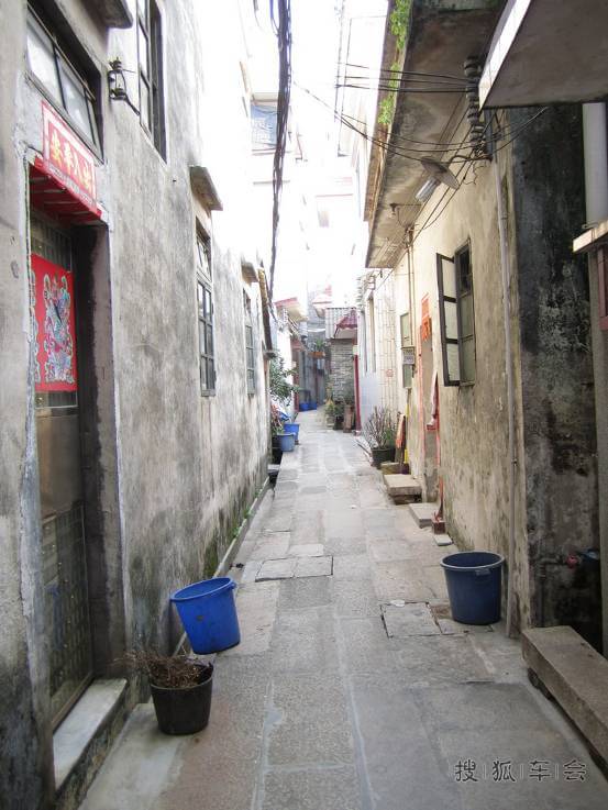 开着小飞走进小洲村,感受小清晰_飞度-飞同一