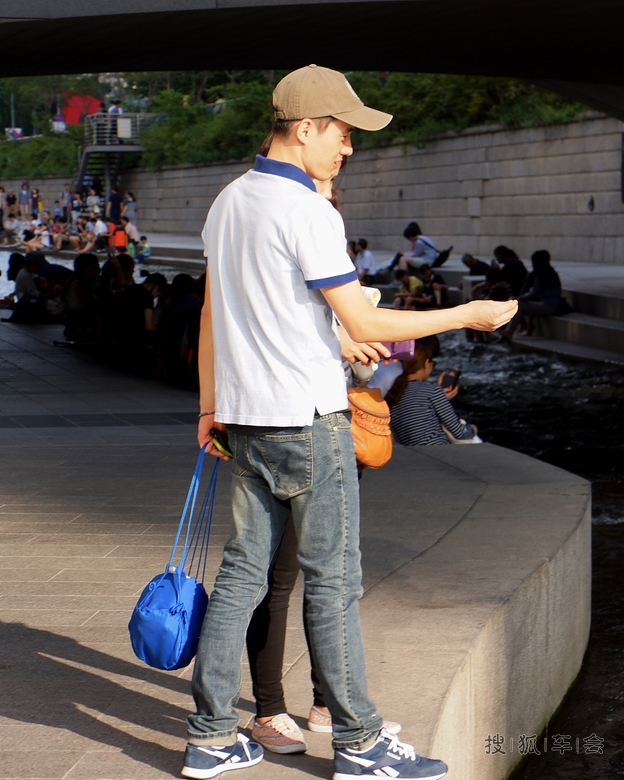 【韩国印象】镜头中的韩国人_车行天下