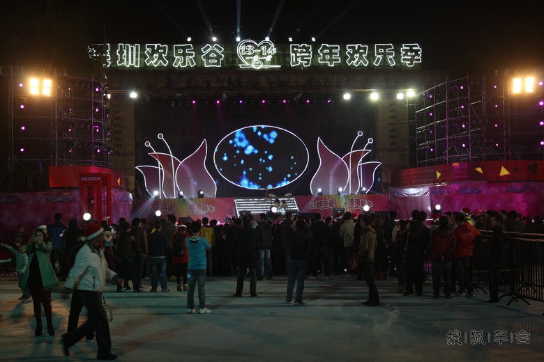 圣诞看深圳欢乐谷跨年欢乐季_汽车60部队