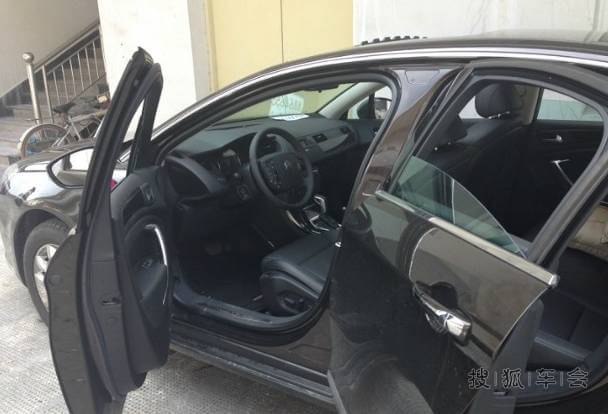 舍弃新君威,新C5摩卡棕2.3AT提车作业_雪铁龙