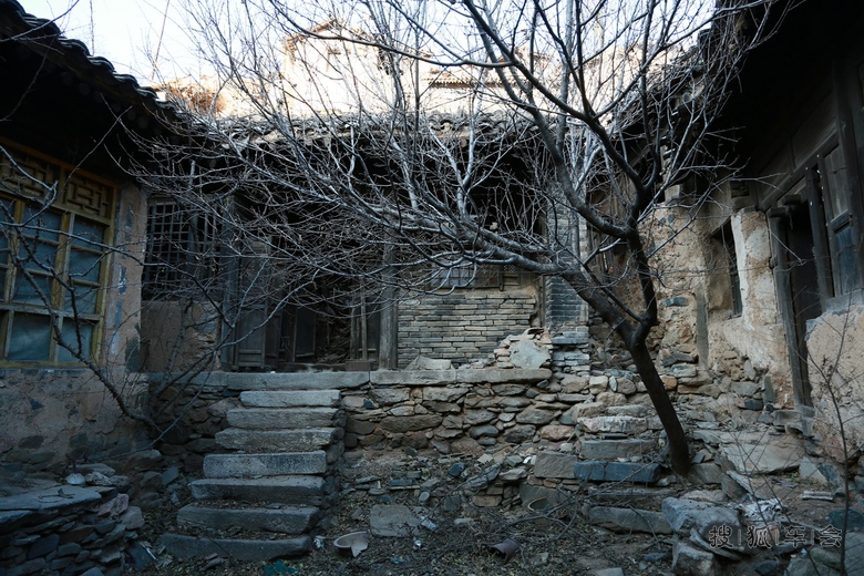 太行山中的小布达拉宫_驾车旅游