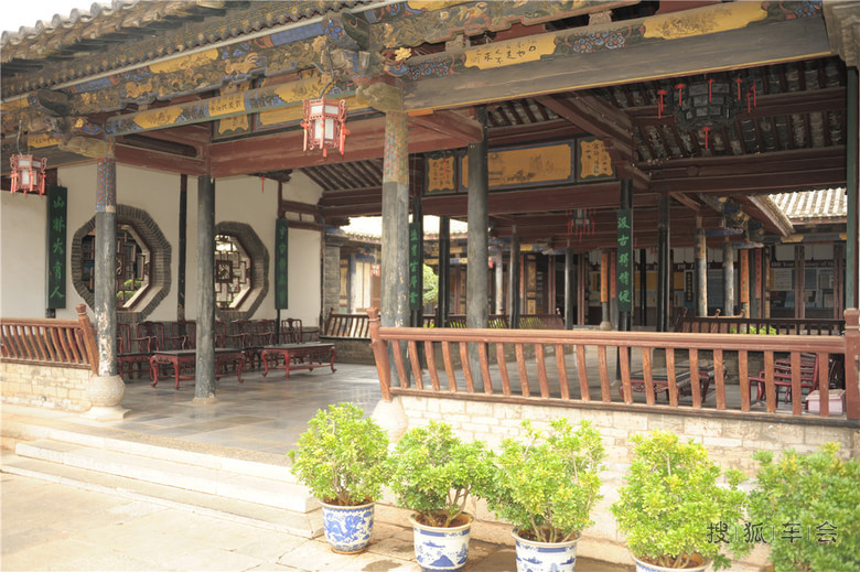 《常恨春归无觅处,不知转入此中来》