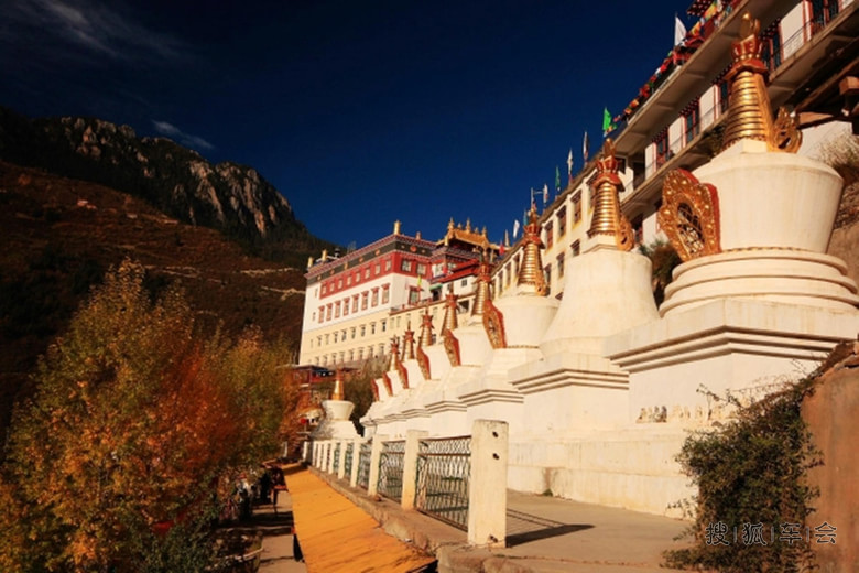 带上你的爱车出发成都\/稻城亚丁\/梅里雪山\/林芝