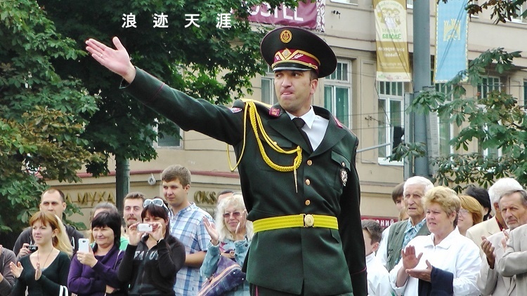 去乌克兰看哥萨克骑兵舞