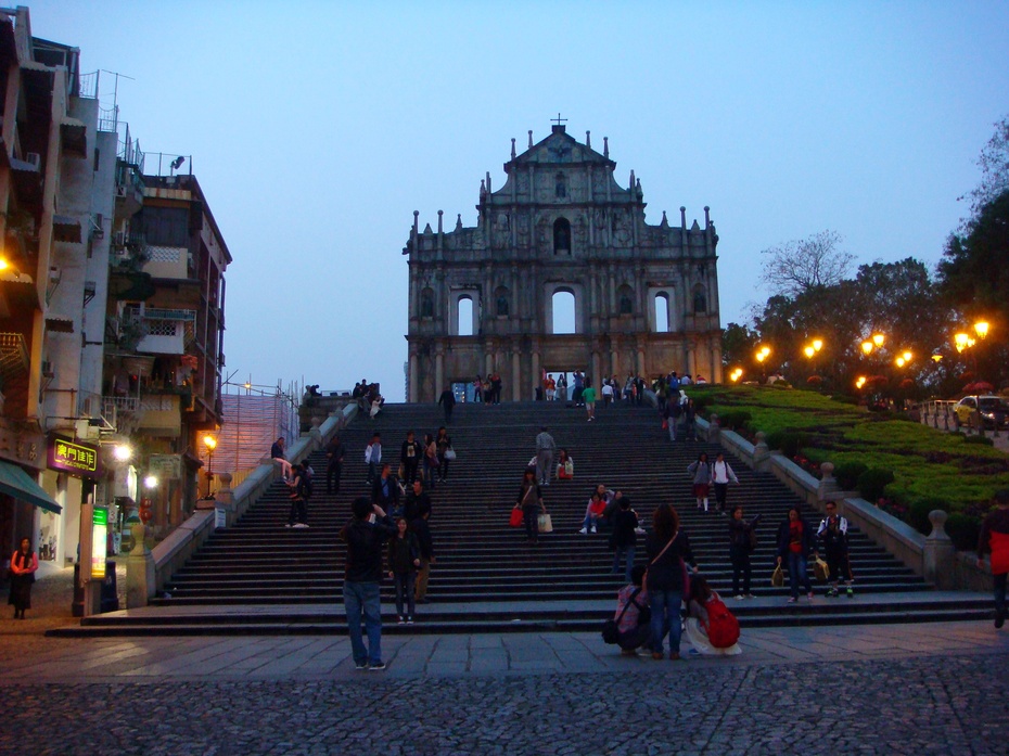 港澳游记7澳门八景之一大三巴牌坊