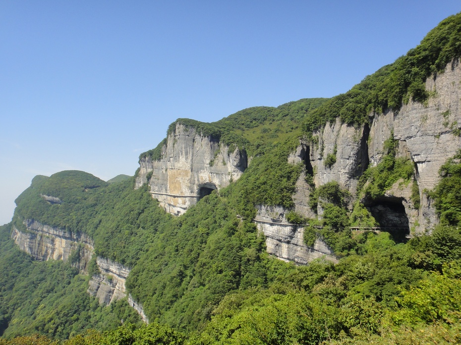 国家重点风景名胜区和国家森林公园山即是佛,佛既是山,重庆南川金佛山