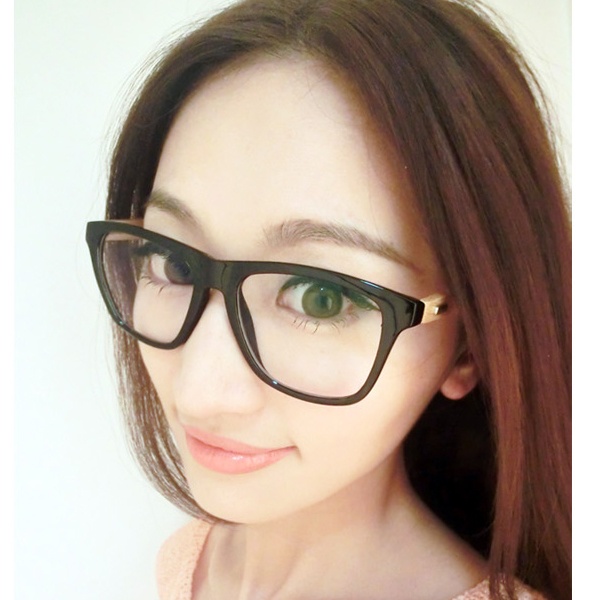 近视眼怎么恢复?美国孩子近视矫正的方法