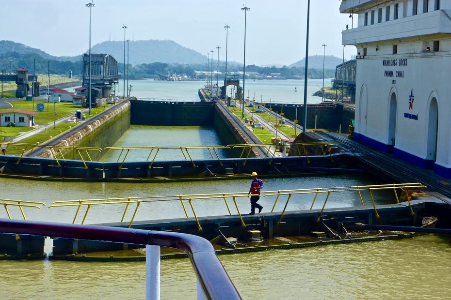 巴拿马运河二级船闸panamacanal