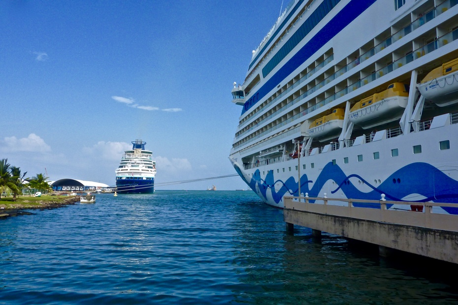 巴拿马运河科隆港湾panamacanal