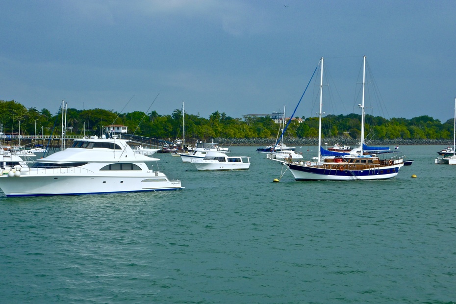 巴拿马运河河畔码头panamacanal