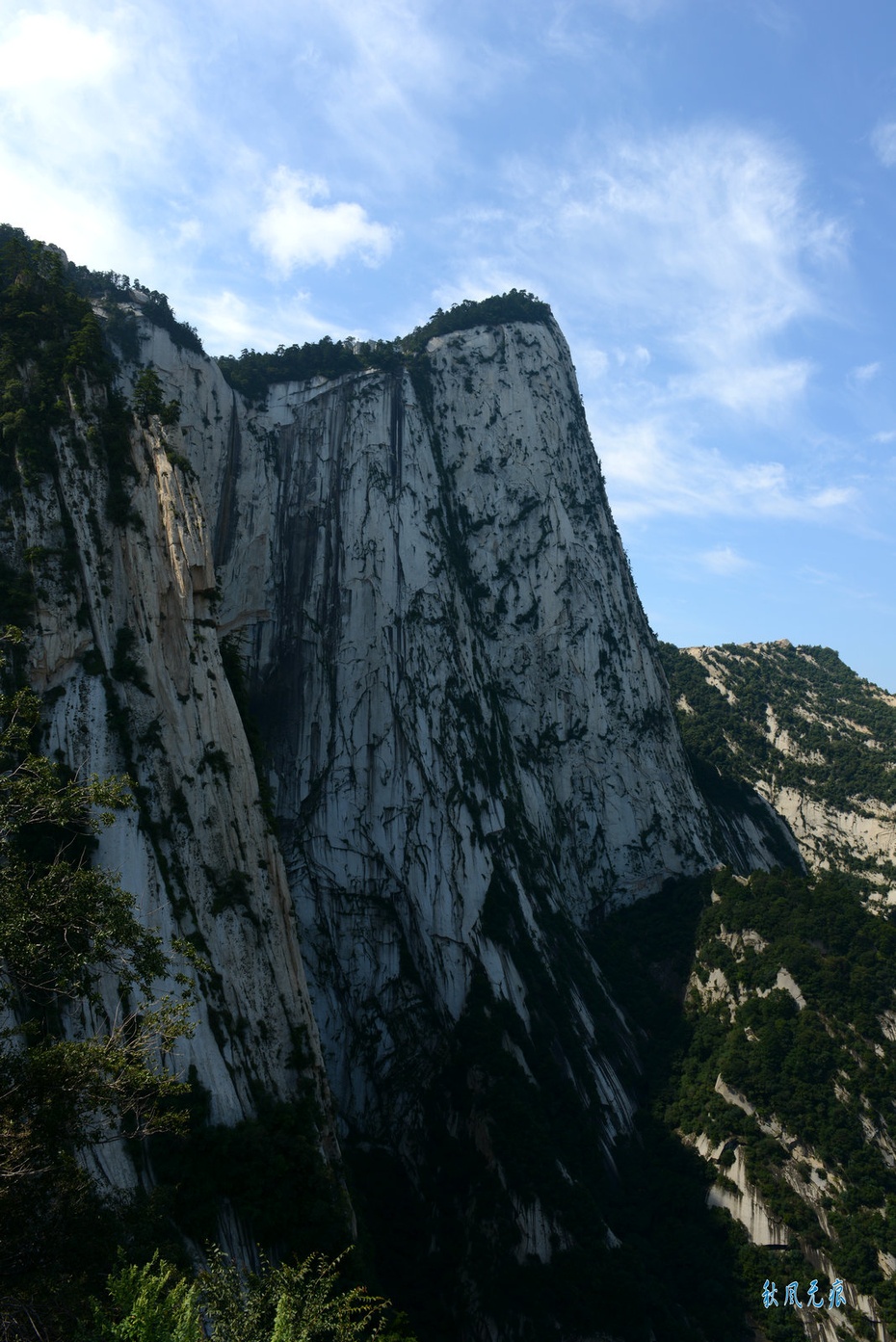 华山最秀丽险峻的主峰——西峰