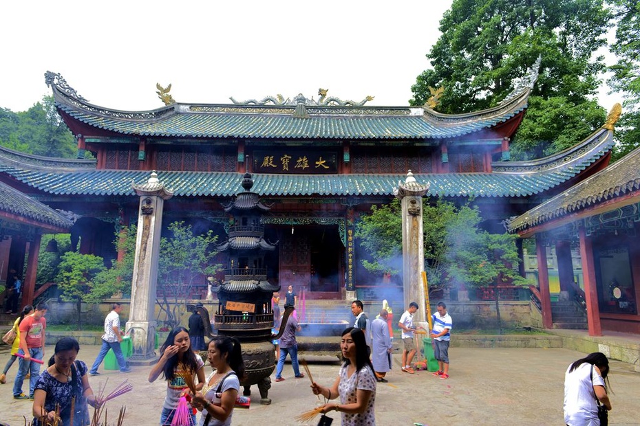 弘福寺于1672年(清康熙11年)由赤松和尚开创.