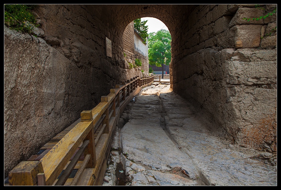 历史的见证"秦皇古道"(之二)