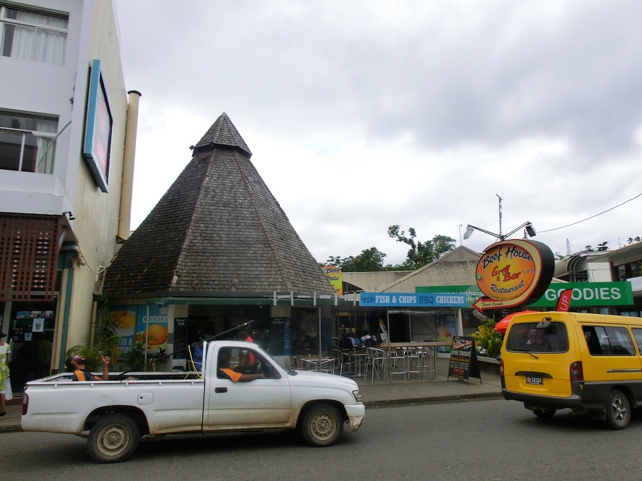 瓦努阿图维拉港初见