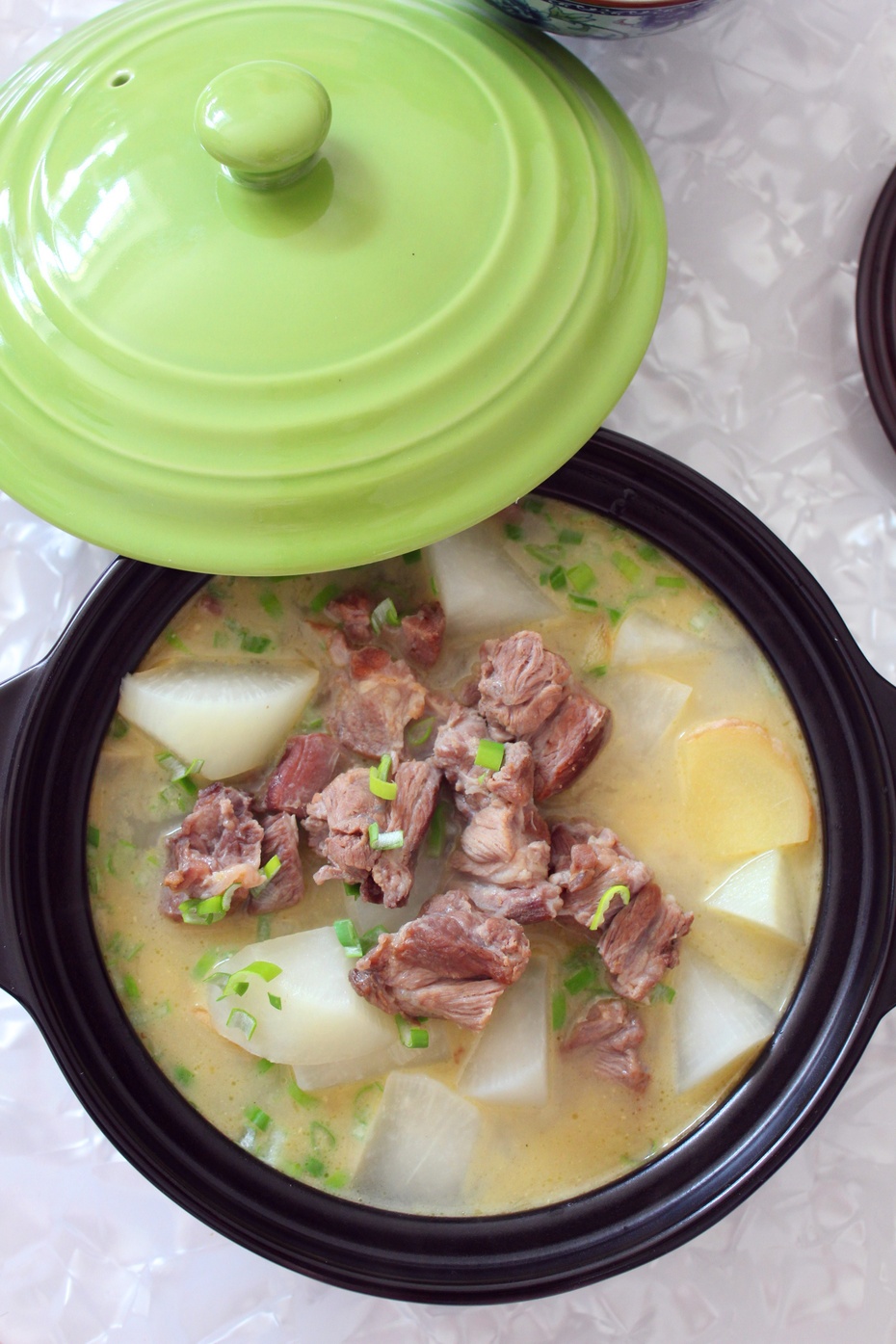 浓鲜汤菜迎羊年:白萝卜炖羊肉