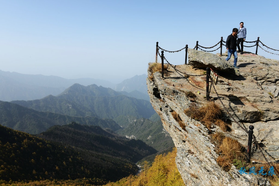 秋色裡的太白山,讓短暫德爾拜仙台觀景,充滿快樂,儘管由於時間所限