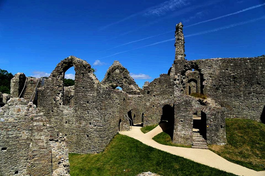 一个叫天鹅海的小城斯旺西