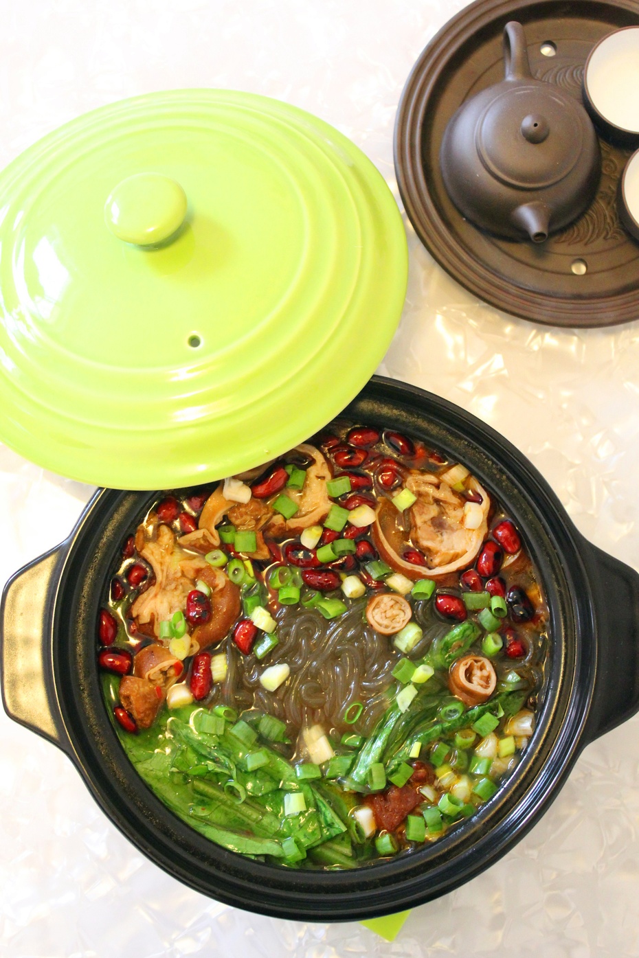 酸辣肥肠粉:重口味的诱惑