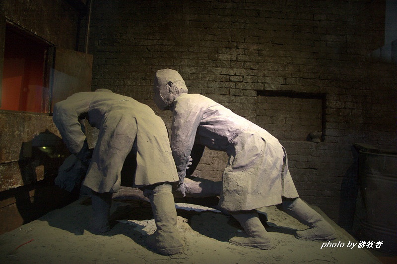 731部队残忍地用中国人进行活体解剖实验26,当年731部队拍摄的活体