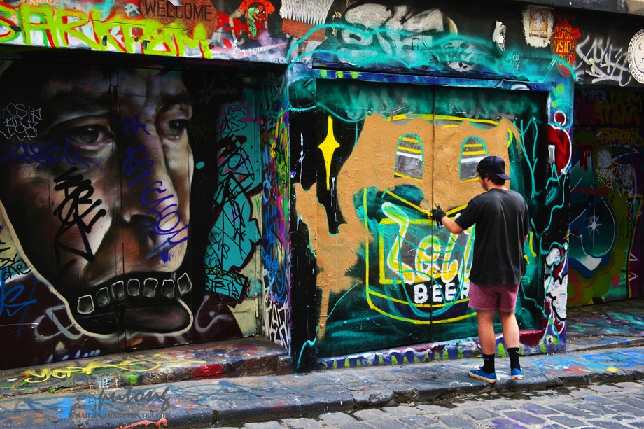 墨尔本霍西尔巷涂鸦墙是如何创作的
