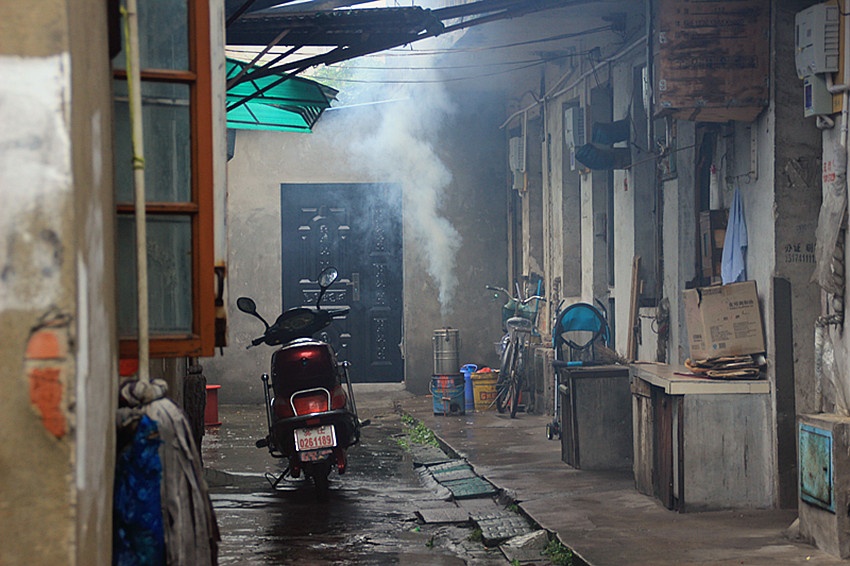 p6 雨中的袅袅炊烟