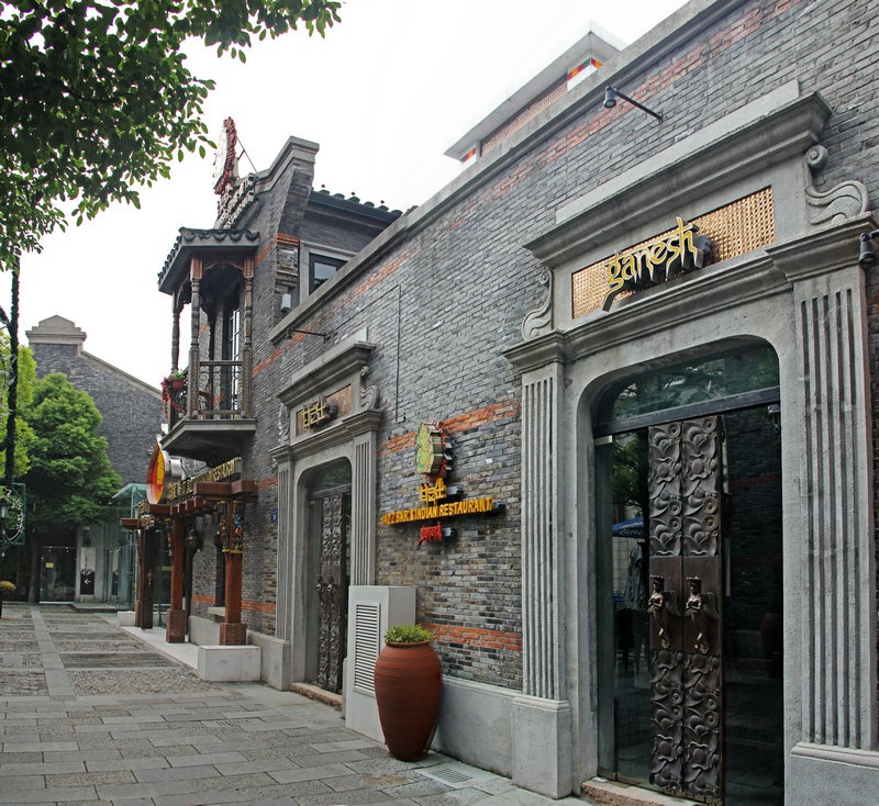 &nbsp;&nbsp;穿过地下通道,我来到南面的南长街水巷子入口.