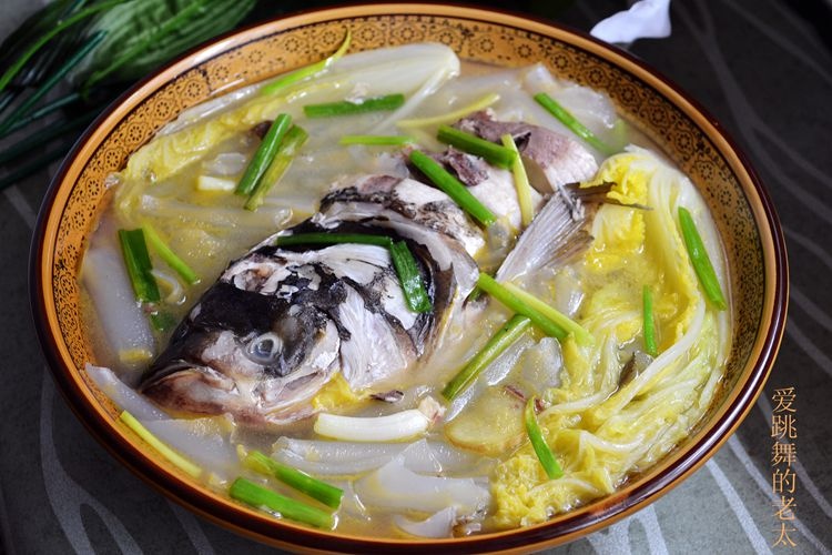 粉皮白菜鲢鱼汤
