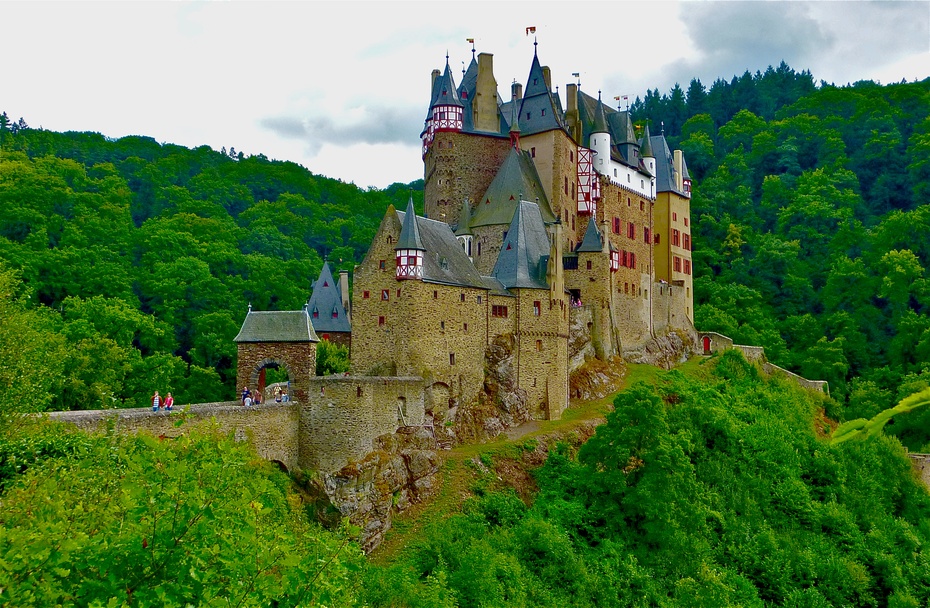 德国古城堡埃尔兹城堡之一burgeltz