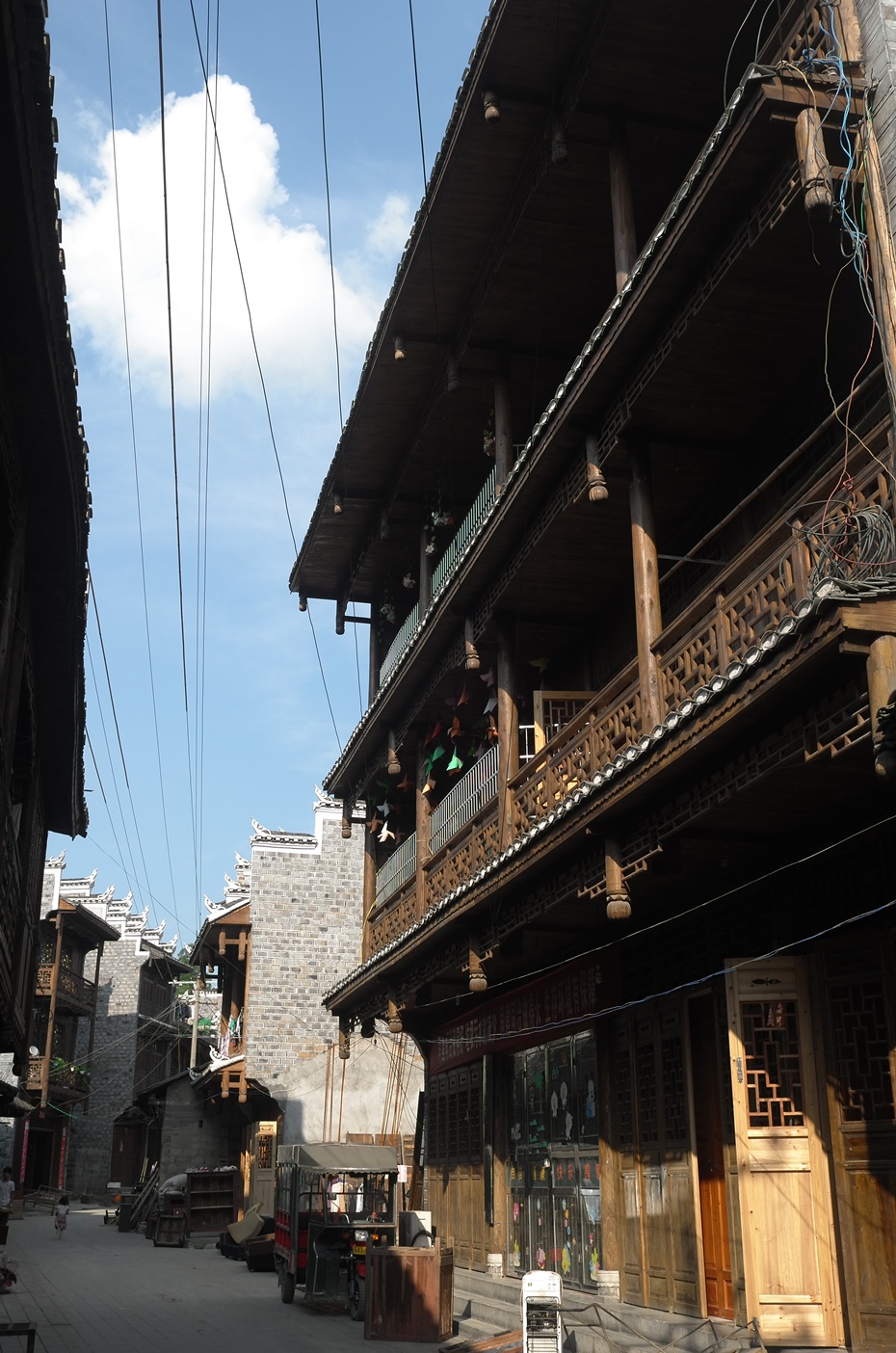 实拍洪灾后的茶峒古镇 - 海军航空兵 - 海军航空兵