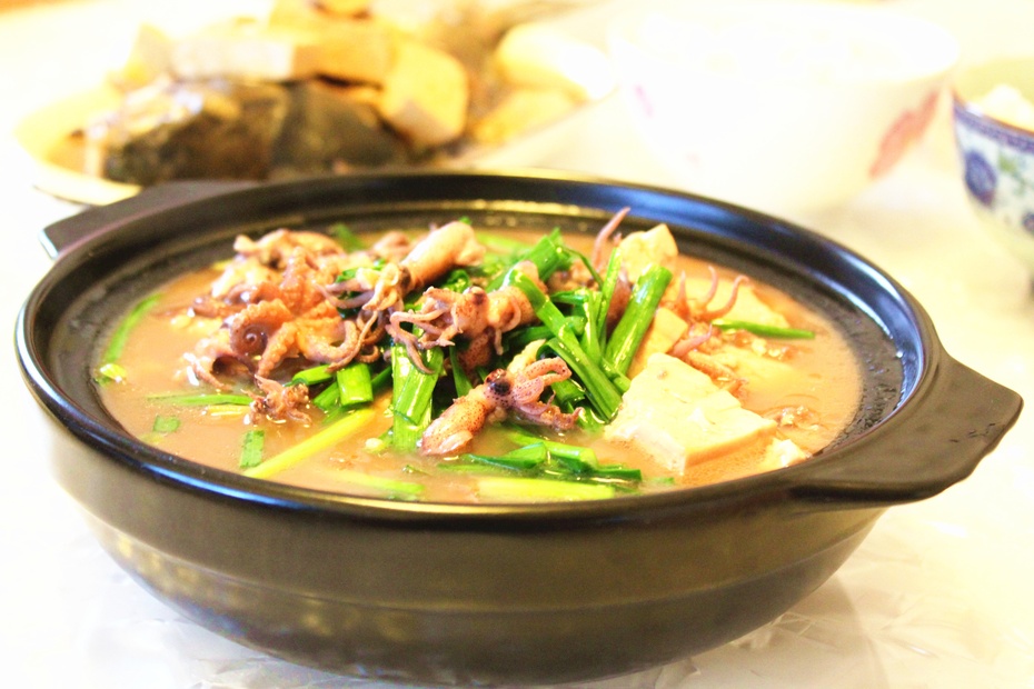 小墨斗鱼炖豆腐无与伦比的鲜美