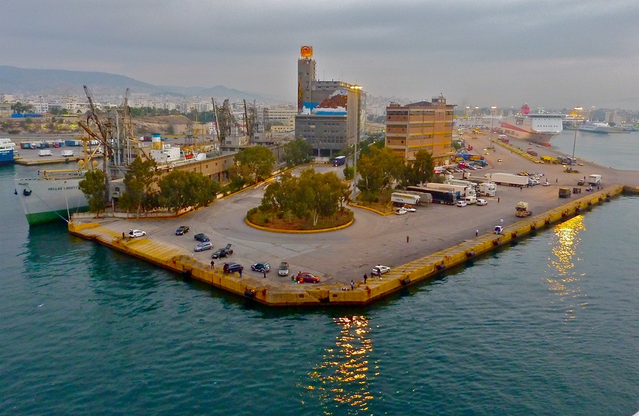 希腊雅典比雷埃夫斯港athenpiraeus
