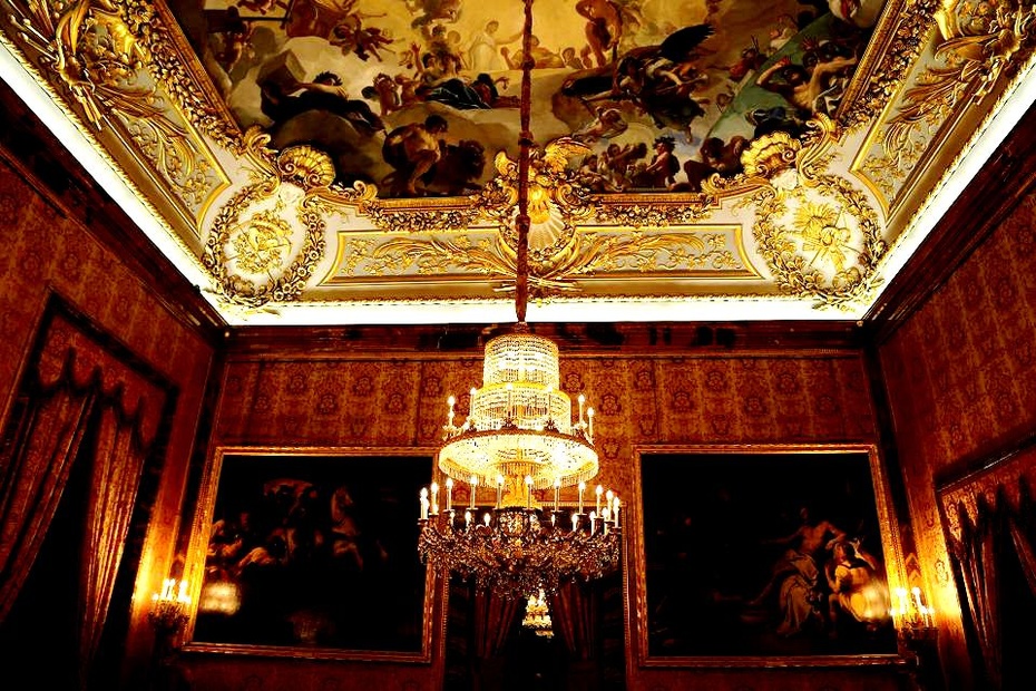 金碧辉煌的西班牙皇宫