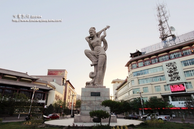 甘肃·敦煌——飞天曼舞的城 - 女猫 - 女猫的博客