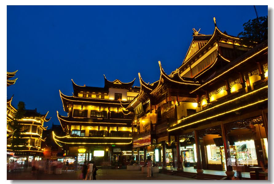 城隍庙华宝楼夜景