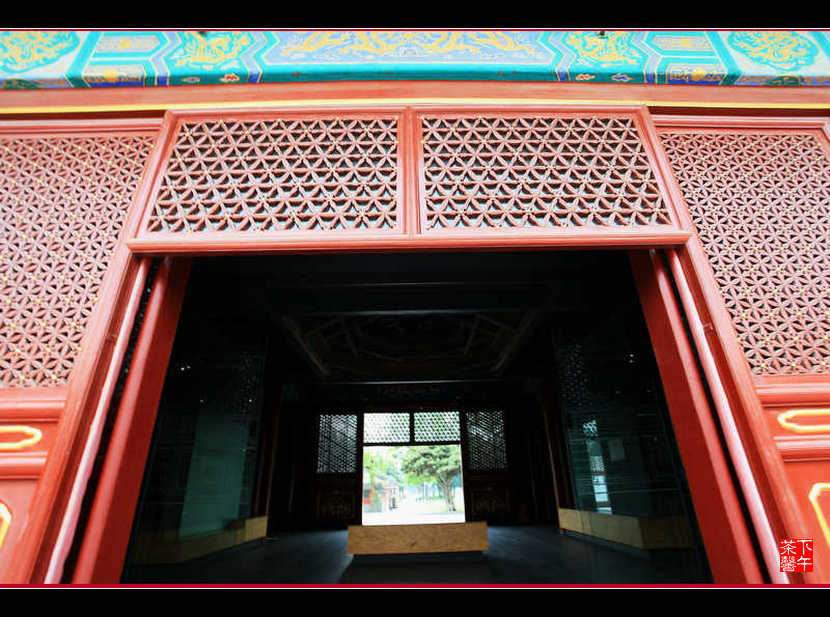 庆成宫,明时为山川坛斋宫,清乾隆年大修后更名为庆成宫,作为皇帝行耕