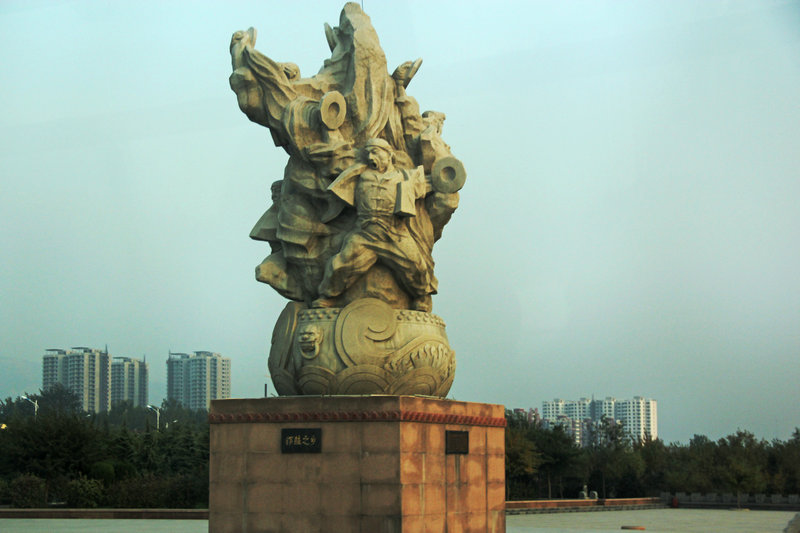&nbsp;&nbsp;临汾,汾河上的锣鼓大桥